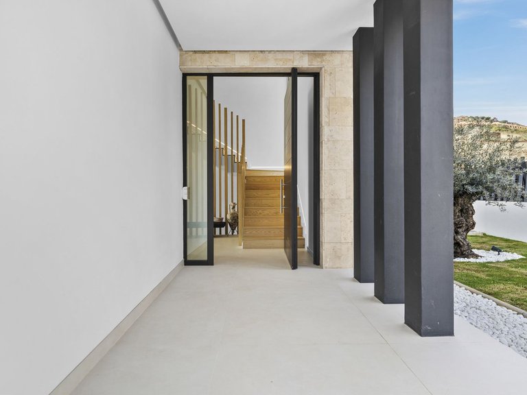 Villa for Sale in Benahavis, Malaga 7