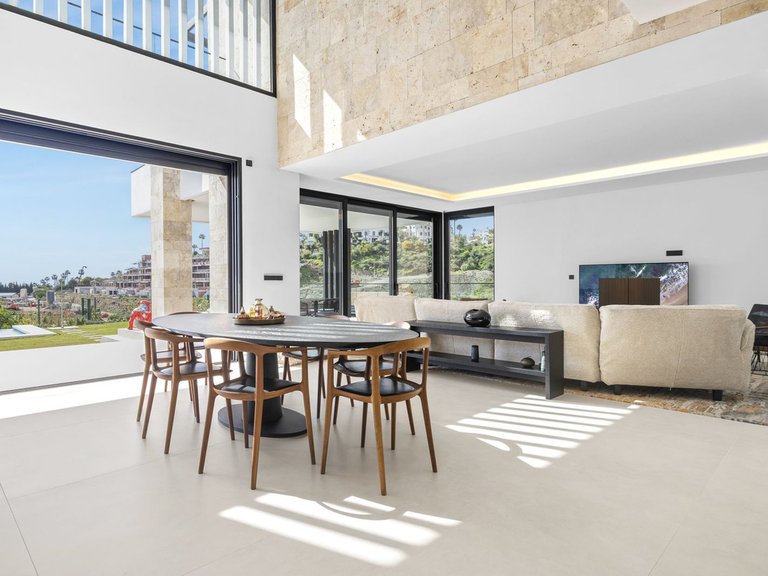 Villa for Sale in Benahavis, Malaga 12