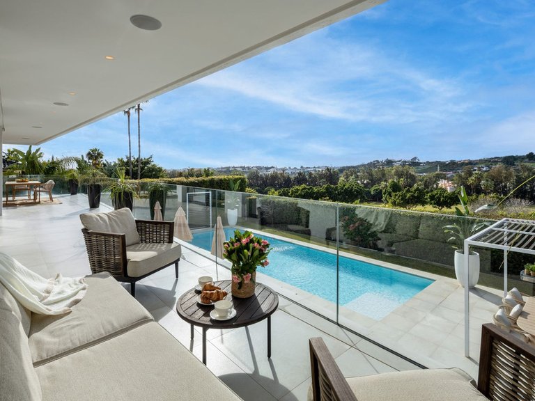 Villa for Sale in Nueva Andalucia, Malaga 21