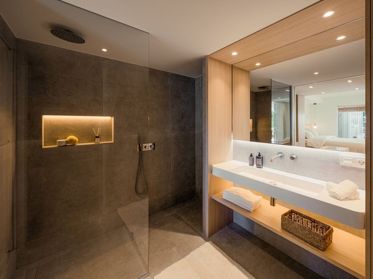 Apartment for Sale in Nueva Andalucia, Malaga 4