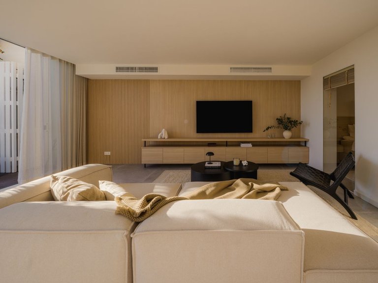 Apartment for Sale in Nueva Andalucia, Malaga 14