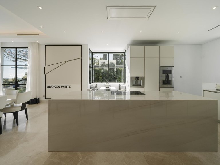 Villa for Sale in Benahavis, Malaga 4