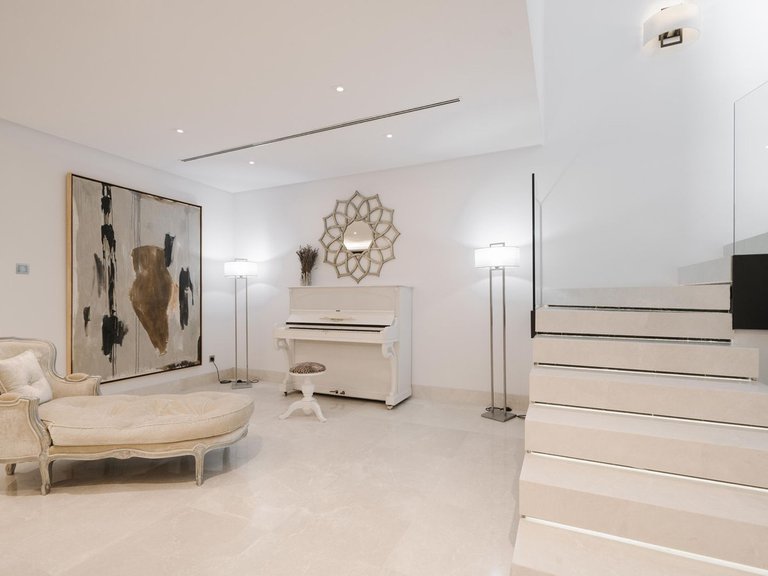 Villa for Sale in Benahavis, Malaga 19
