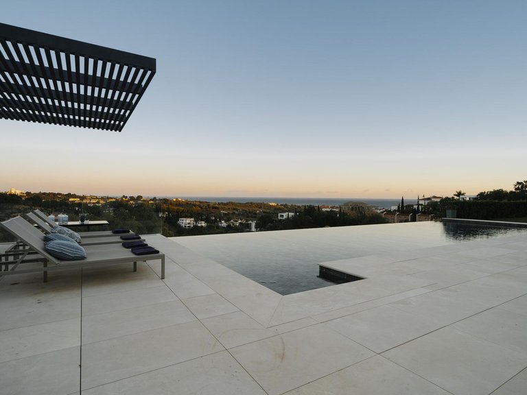 Villa for Sale in Benahavis, Malaga 31