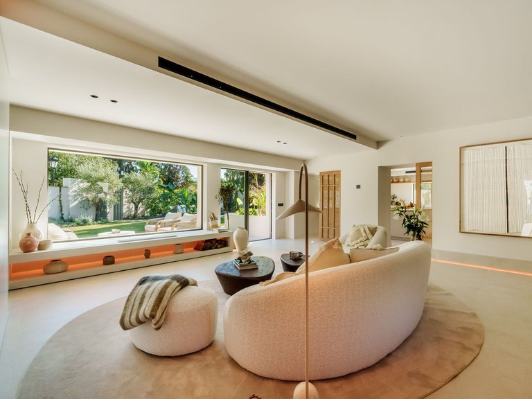 Villa for Sale in Churriana, Malaga 4