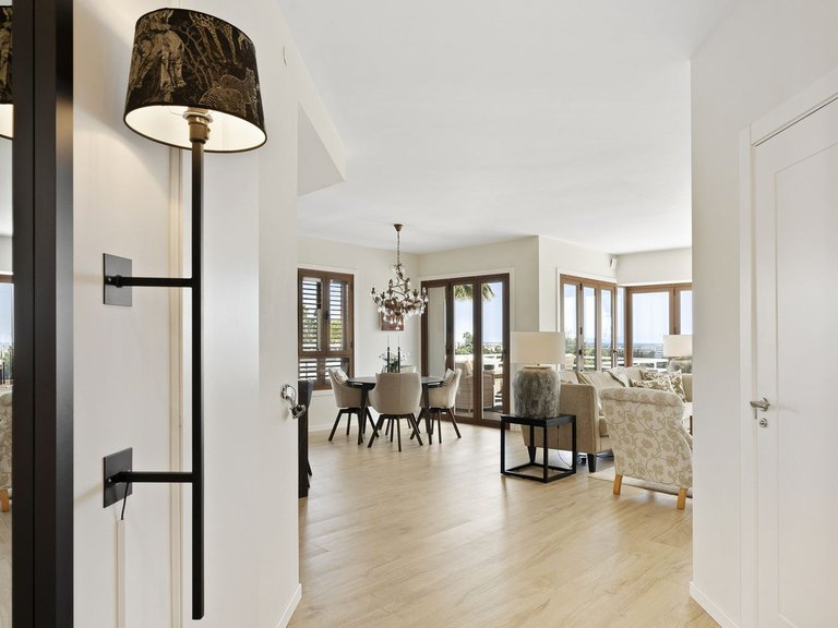 Penthouse for Sale in Nueva Andalucia, Malaga 10