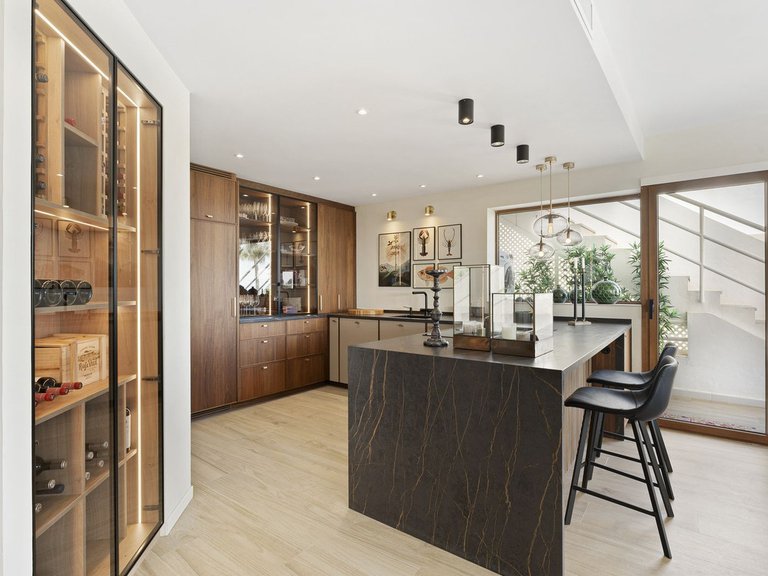 Penthouse for Sale in Nueva Andalucia, Malaga 8