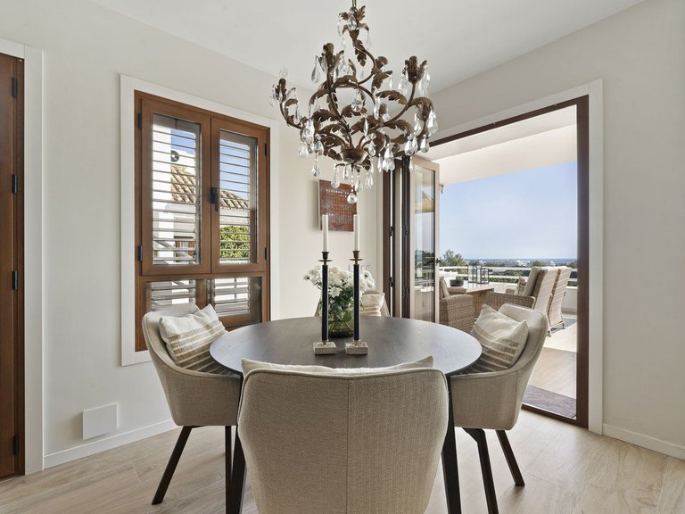 Penthouse for Sale in Nueva Andalucia, Malaga 13