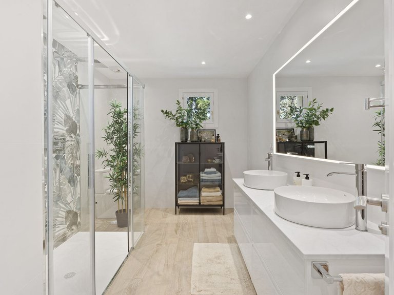 Penthouse for Sale in Nueva Andalucia, Malaga 14