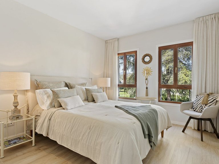 Penthouse for Sale in Nueva Andalucia, Malaga 27