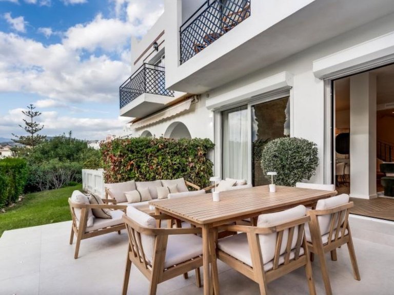 Town House for Sale in Nueva Andalucia, Malaga 1