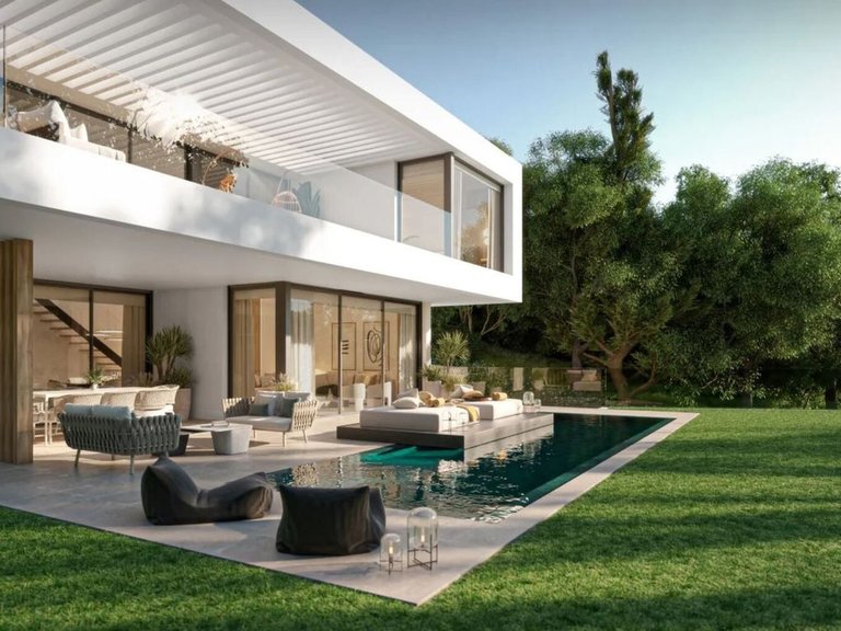 Villa for Sale in Estepona, Malaga 10