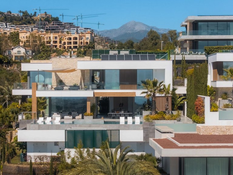 Villa for Sale in La Heredia, Malaga 1