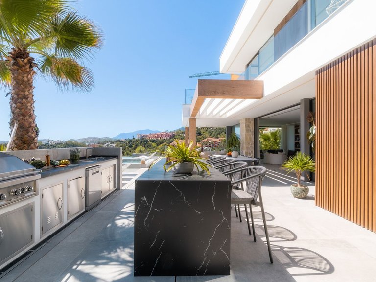 Villa for Sale in La Heredia, Malaga 25
