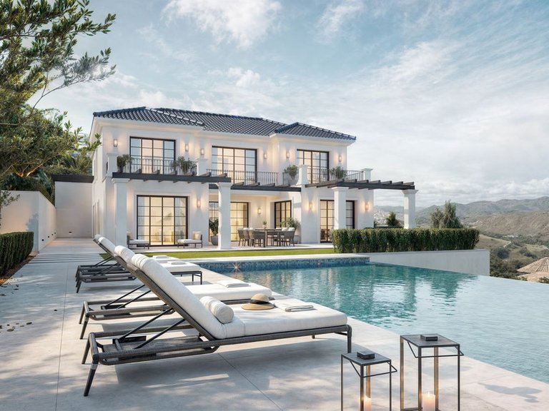 Villa for Sale in La Mairena, Malaga 3