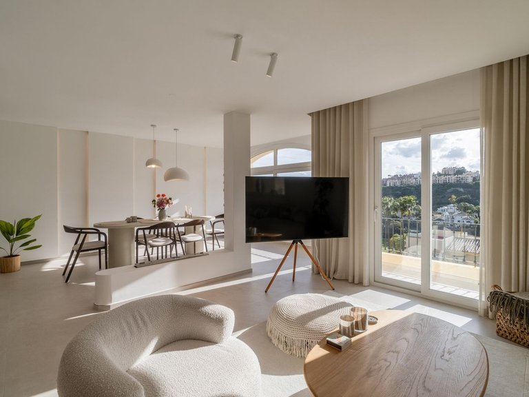 Town House for Sale in Benahavis, Malaga 11