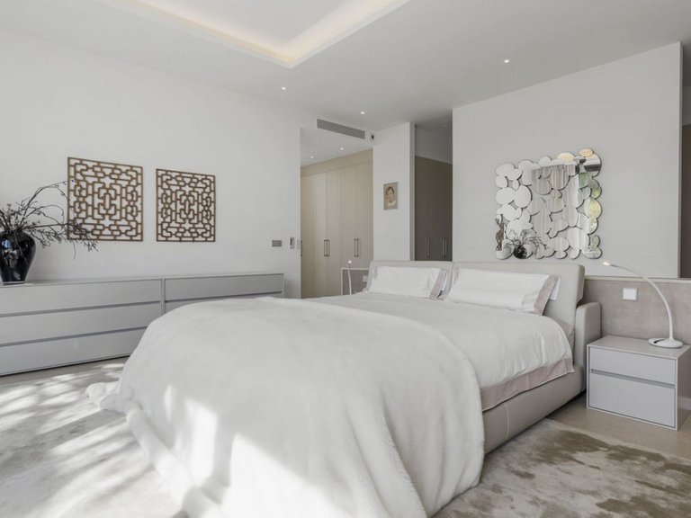 Villa for Sale in La Heredia, Malaga 11