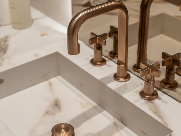 Apartment for Sale in Nueva Andalucia, Malaga 26