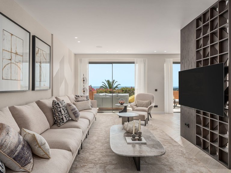Apartment for Sale in Nueva Andalucia, Malaga 3
