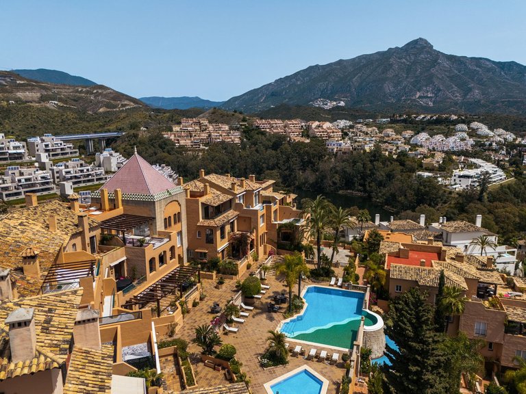 Apartment for Sale in Nueva Andalucia, Malaga 48