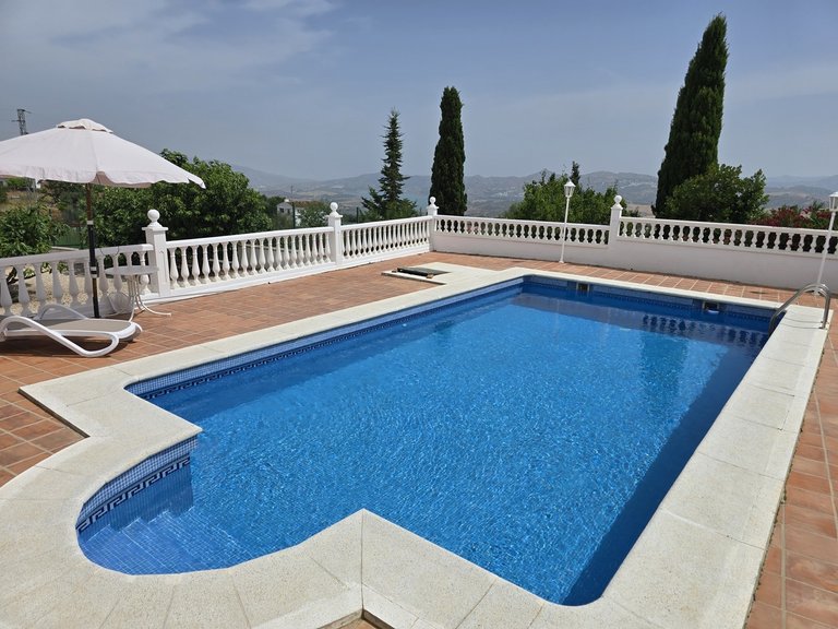 Villa for Sale in Periana, Malaga 6