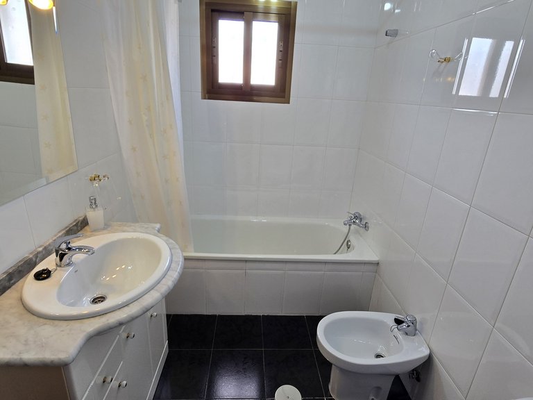 Villa for Sale in Periana, Malaga 37