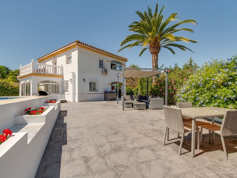 Villa for Sale in Coin, Malaga 8
