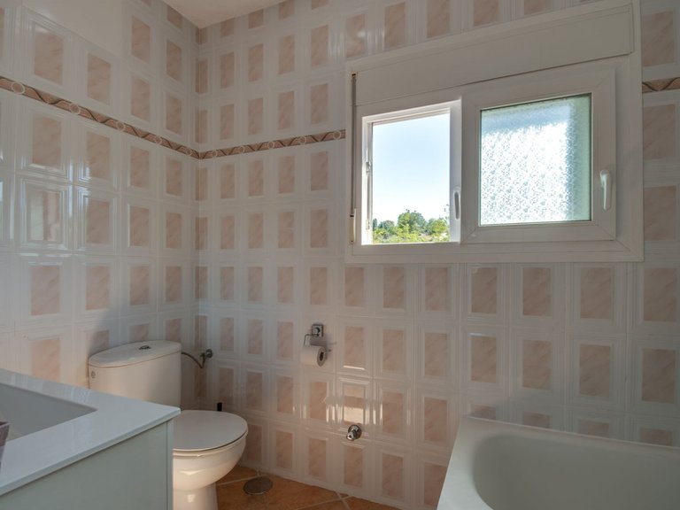 Villa for Sale in Coin, Malaga 28
