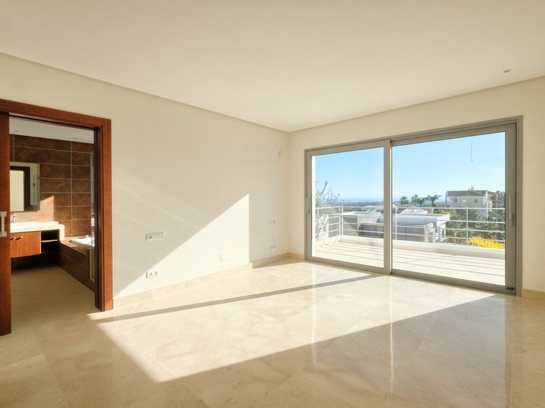 Villa for Sale in Benahavis, Malaga 37