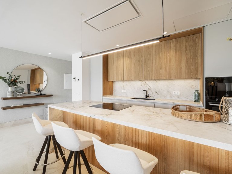 Apartment for Sale in Nueva Andalucia, Malaga 5