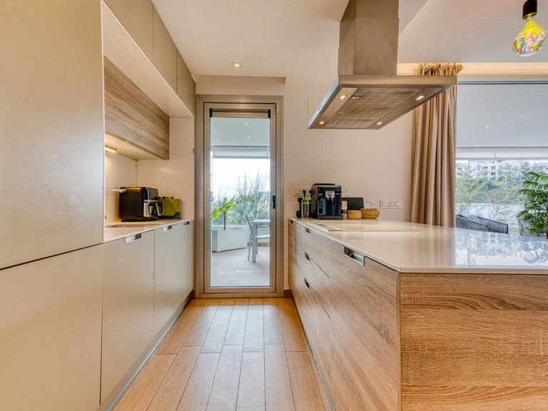 Apartment for Sale in Benahavis, Malaga 7