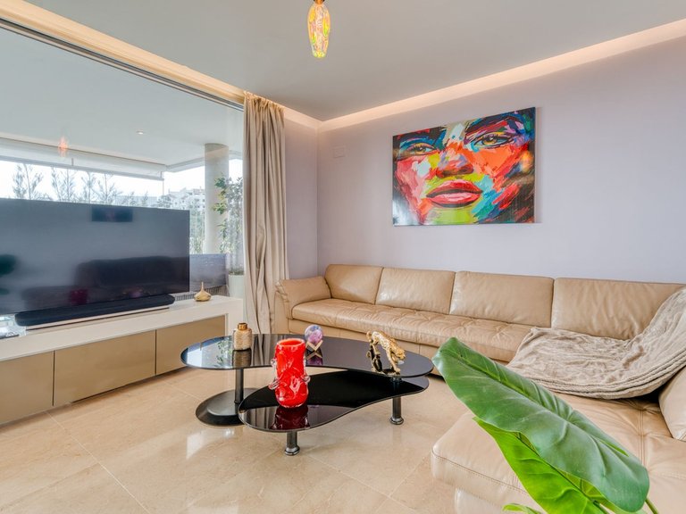 Apartment for Sale in Benahavis, Malaga 11
