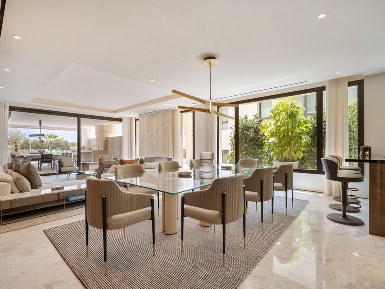 Apartment for Sale in Marbella Golden Mile, Malaga 18