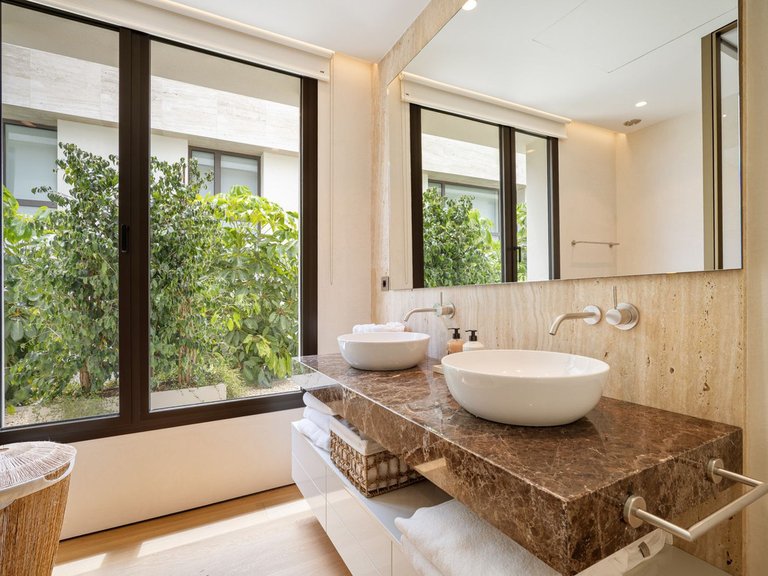 Apartment for Sale in Marbella Golden Mile, Malaga 12