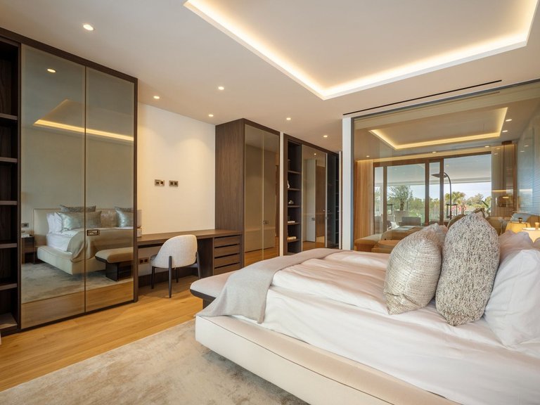 Apartment for Sale in Marbella Golden Mile, Malaga 20