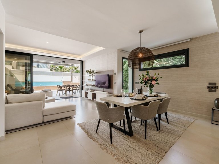 Town House for Sale in Puerto Banus, Malaga 13