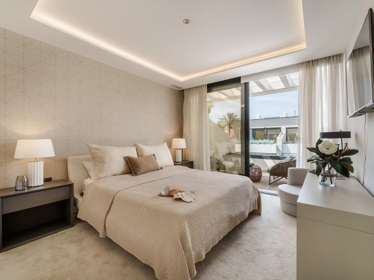 Town House for Sale in Puerto Banus, Malaga 28