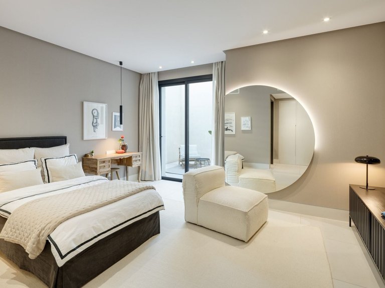 Villa for Sale in Nueva Andalucia, Malaga 32