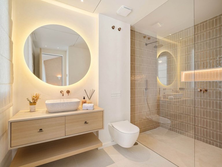 Villa for Sale in Nueva Andalucia, Malaga 31