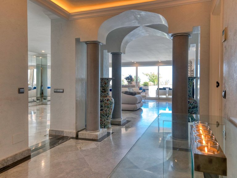 Apartment for Sale in Puerto Banus, Malaga 33