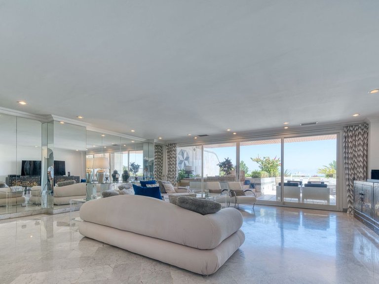 Apartment for Sale in Puerto Banus, Malaga 40