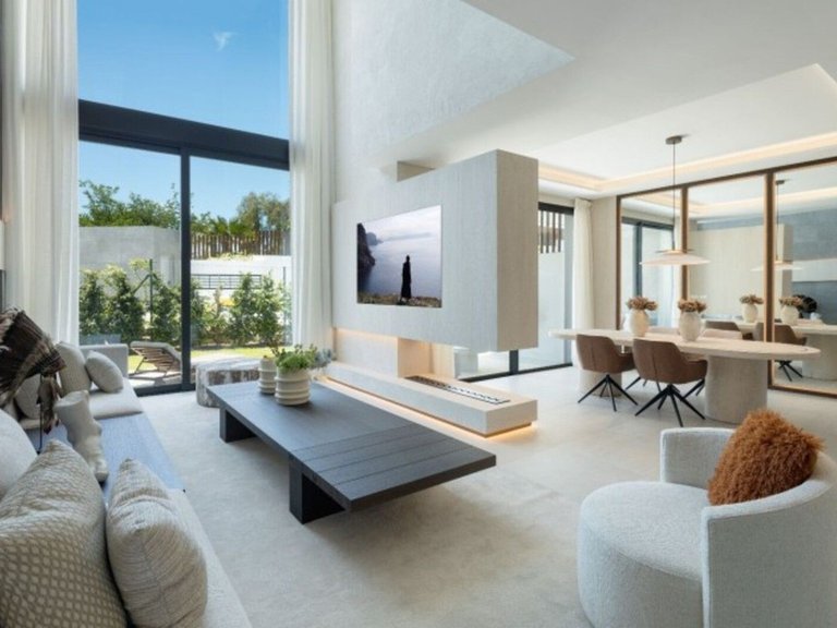 Villa for Sale in Marbella, Malaga 4