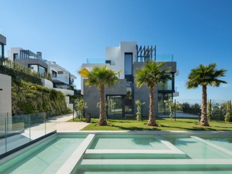 Villa for Sale in Marbella, Malaga 2