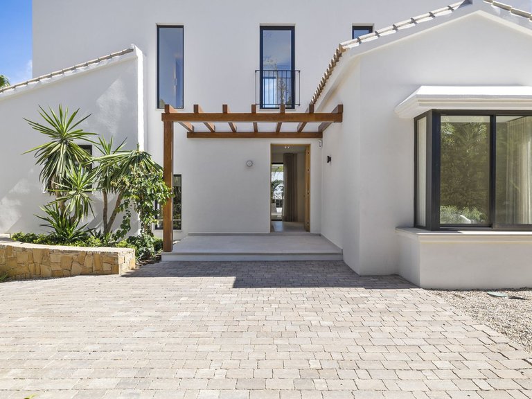 Villa for Sale in Estepona, Malaga 6