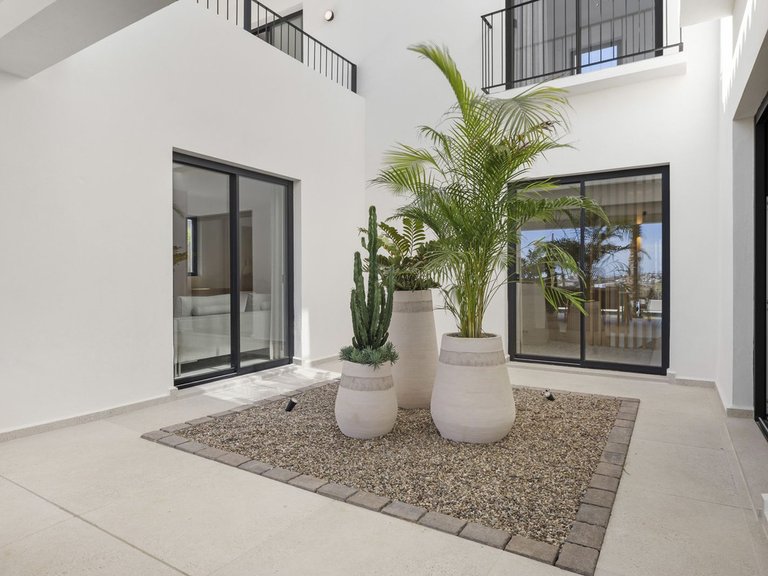 Villa for Sale in Estepona, Malaga 34