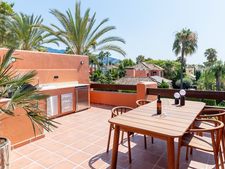 Town House for Sale in Marbella Golden Mile, Malaga 5