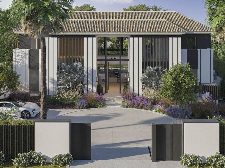 Villa for Sale in Marbella Golden Mile, Malaga 15
