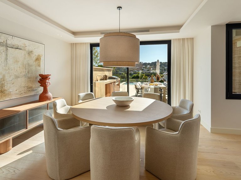 Villa for Sale in Nueva Andalucia, Malaga 12