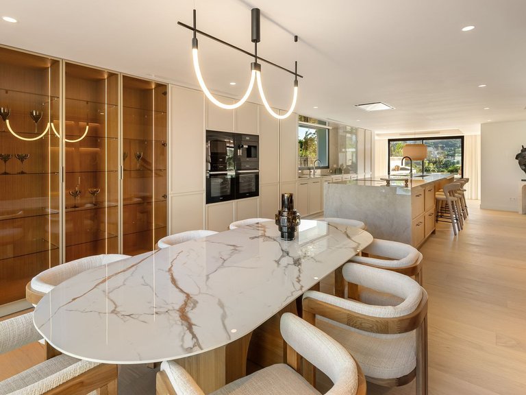 Villa for Sale in Nueva Andalucia, Malaga 14