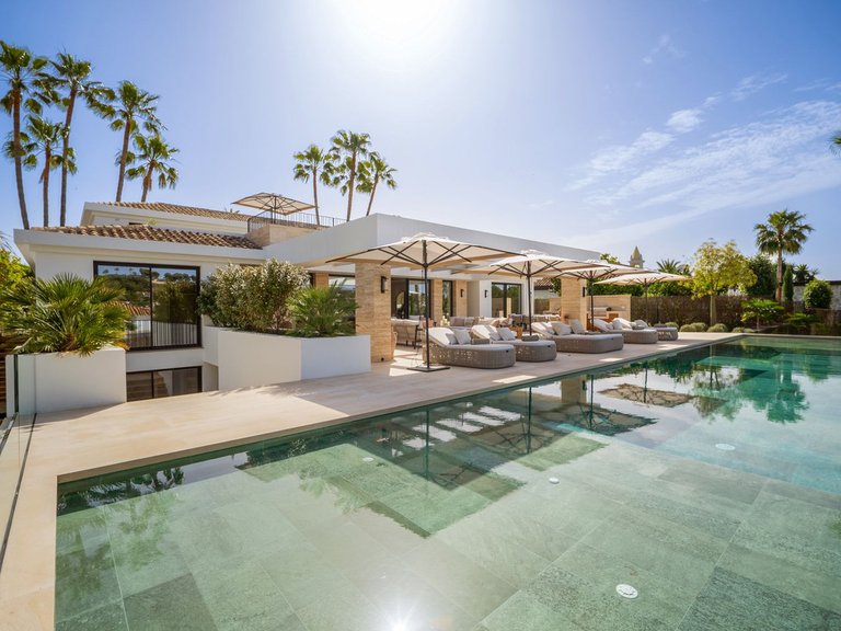 Villa for Sale in Nueva Andalucia, Malaga 50